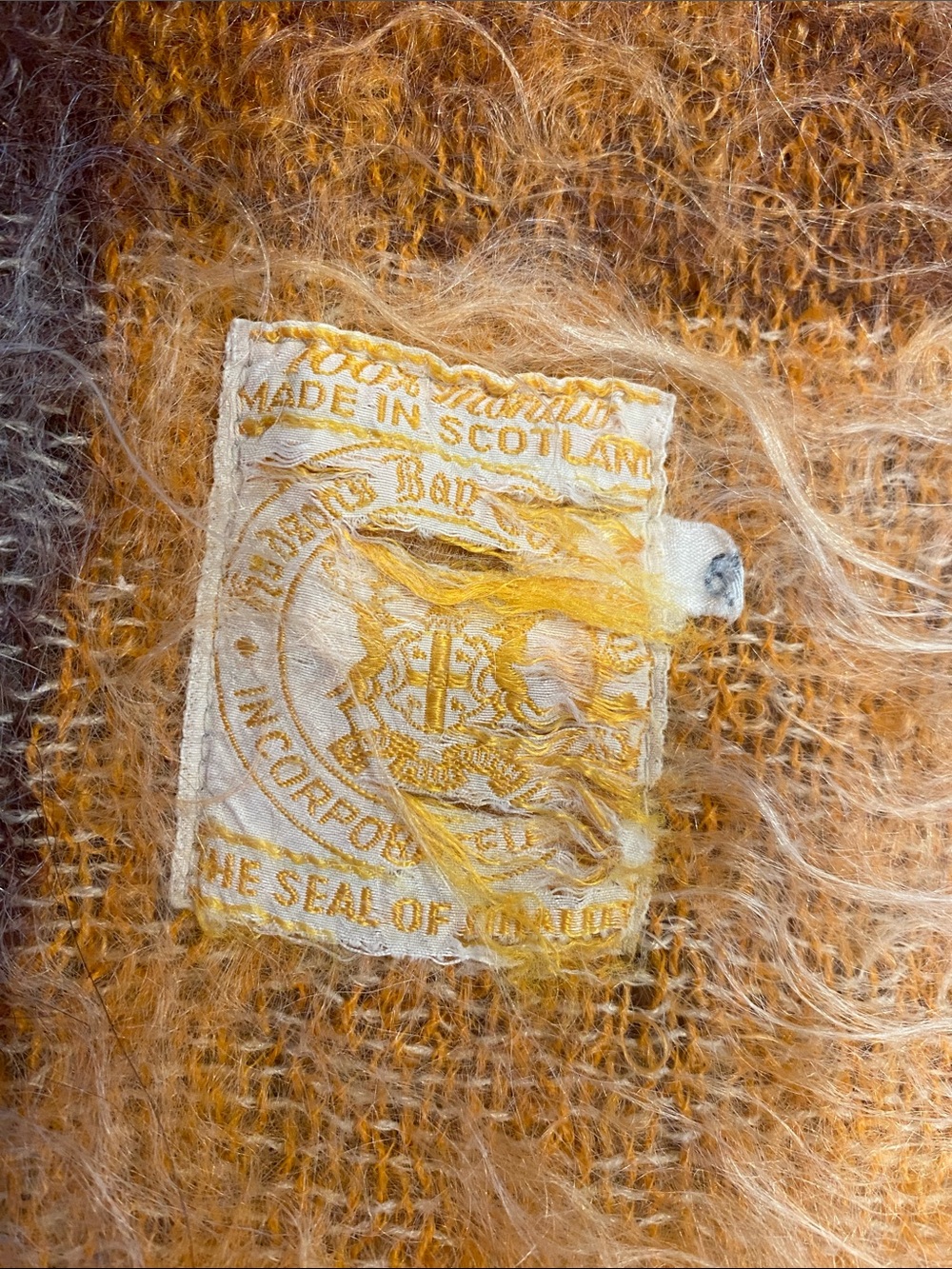 HUDSON’S BAY CO. Mohair Plaid Throw Blanket Fall Orange/Brown/Cream L: 69”x46” - Picture 5 of 16